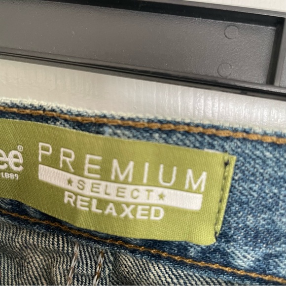 Lee Premium Select Relaxed Straight Leg Jeans Adjustable Waist Size 14 N… - Picture 9 of 9